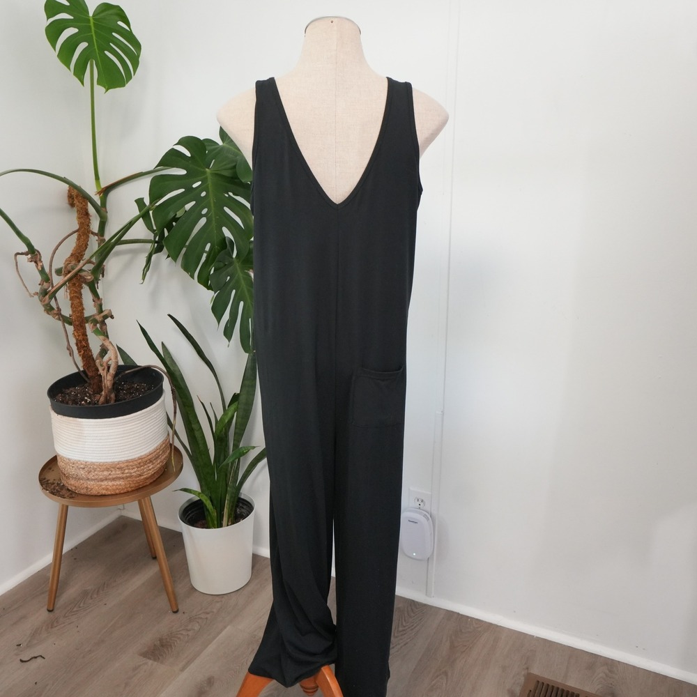 Varley Jumpsuit Womens Small Black V-Neck Sleeveless Wide Leg Loungewear Pocket - Picture 6 of 9